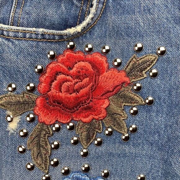 CARMAR  High Waisted Distressed Embroidered Studded Boyfriend Jeans Size 26 - Picture 10 of 15